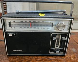 VINTAGE RADIO