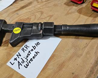 ADJUSTABLE WRENCH