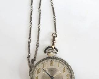 Antique Waltham 17 jewels pocket watch with gold filled case