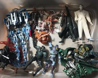 Vintage McFarlane and others Horror figures. Plus large bag of extras. See other pics for more.