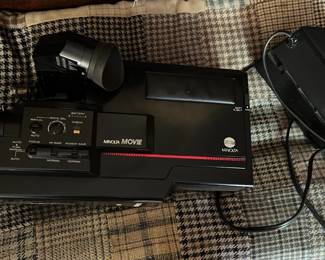 vintage minolta movie camera