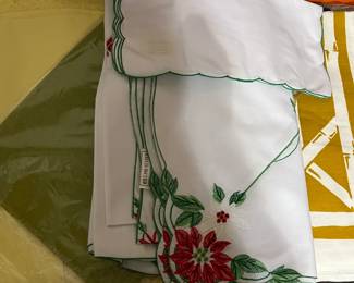 set of table cloths