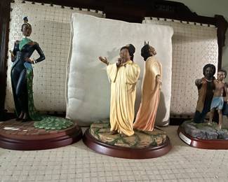 TB figurines
