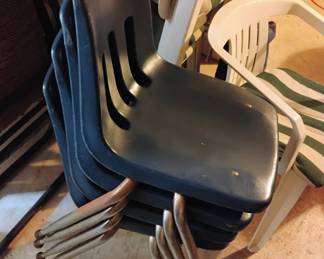 MID CENTURY PLASTIC CHAIRS