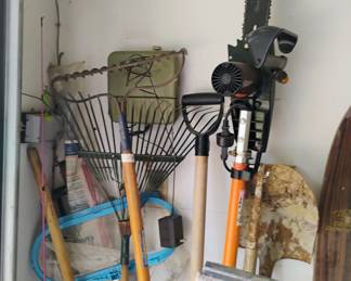 LAWN TOOLS