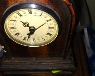 ANTIQUE CLOCK