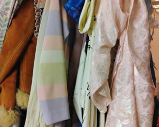 VINTAGE CLOTHES