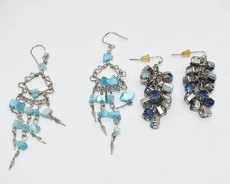 2 pairs of blue and silver tone earrings