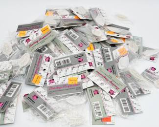 80 packs of Leaf w seed beads and pearls 3.7 cm white
