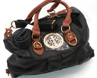 Black purse NWT