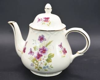 Vintage coffee/tea pot