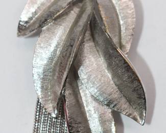 Vintage Kramer silver tone brooch