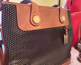 Dooney & Bourke purse
