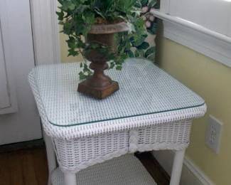 Lloyd Flanders Wicker Lamp Table