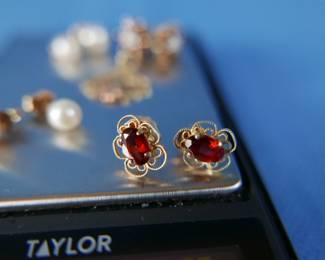 14K Gold earings