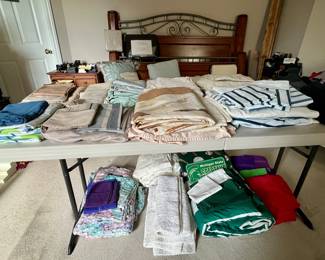VARIETY OF LINENS AND TOWELS AND MSU QUILT