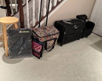 CRAFT STORAGE FOR TAKING PROJECTS WITH YOU!