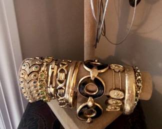 The variety of JEWELRY is AMAZING!