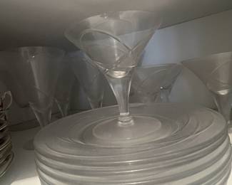 Another lovely dessert set!