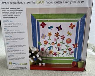 GO! FABRIC CUTTER - IN BOX