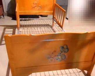 Vintage Toddler Bed