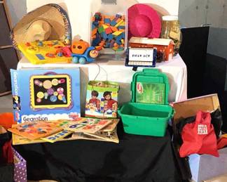 Vintage Toys, Colorful Blocks, Busy Bee Station, Legis, Puzzles, Costumes, KNEX