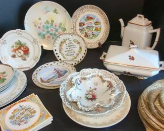 Bundle Of Decorative China And Dish Storage Bags