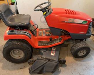 Scotts Riding Lawnmower S2046 with Accessories and Extra Blades