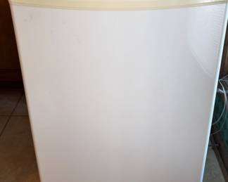 Whirlpool Mini Refrigerator