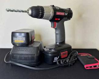 Craftsman C3 19.2V Cordless Drill W 2 Batteries And Charger And Drill Bits