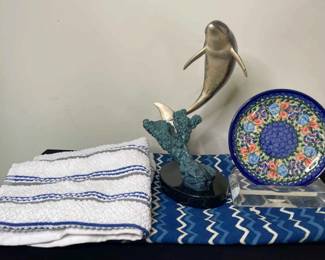 Oceanic Dolphin Floral Plate Set