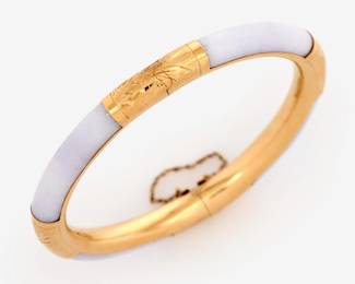 Lot 165: 14k Lavender Jade Hinged Bracelet 