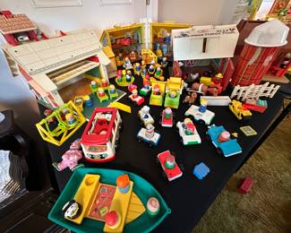All Fisher-Price items shown in the photos are being sold as ONE COMPLETE LOT — no cherry pickers, please!