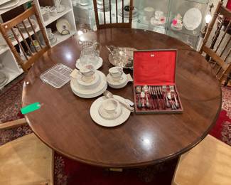 Nichols and Stone round dining table height: 30” diameter: 60” $380 + tax