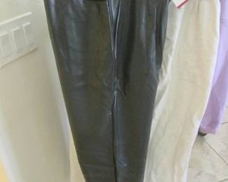 Black Leather, Size S