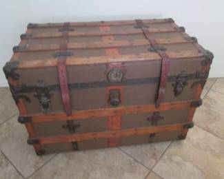 Flat Top Antique Steamer Trunk,34" X 21" X 24"