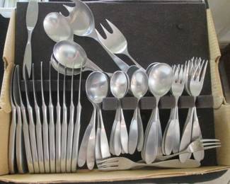 Lauffer Magnum Flatware Set