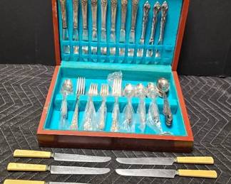 Wm. Rogers Stainless Silverplate Flatware Set in Box With Original Guarantees