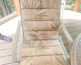 Outdoor Chairs with Table