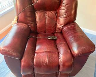 Lazboy brown Electric control recliner (works) 35”h x 39”w x 40”d