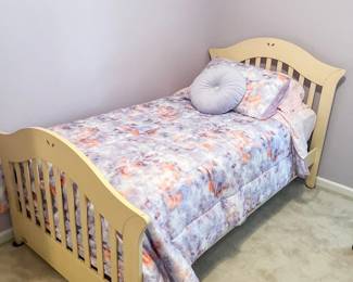 Twin bed By Morigeau Lepine