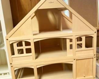 Ryan’s Room dollhouse