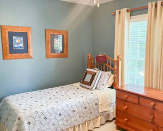 Bedroom Preview: Twin Bed (Bed Only, Mattress NFS)