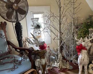 Christmas trees & reindeer, fan on stand