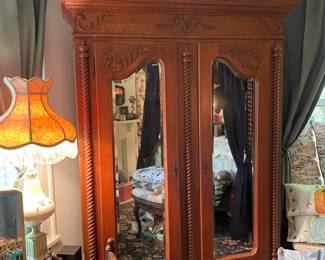 Gorgeous antique oak wardrobe