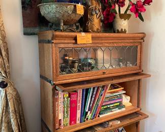 Barrister bookcase w/leaded glass