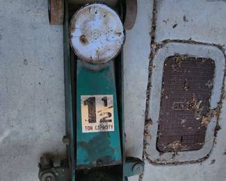 Floor jack