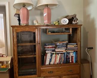 Entertainment Center/Lamps