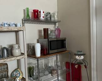Small microwave, vases