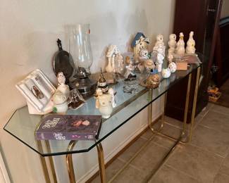 Figurines, table for sale